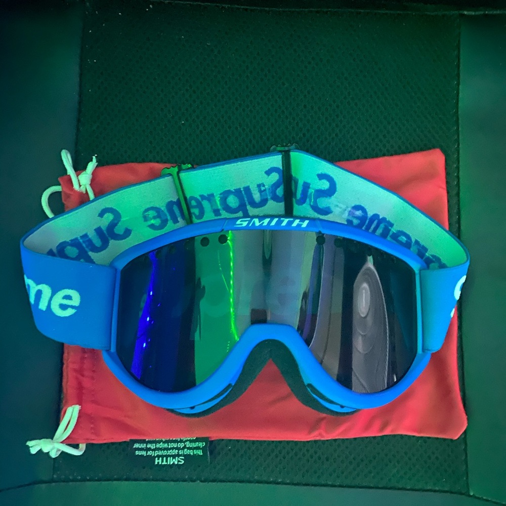 Supreme x Smith Optics Cariboo OTG Blue